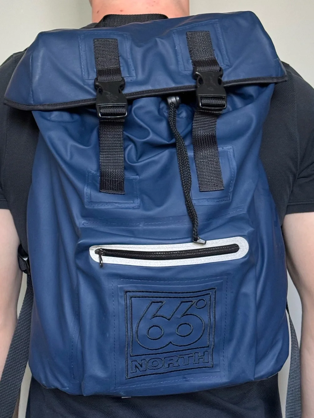 Men’s/Women’s 66°North 15L Insulated Water Resistant Backpack - Navy Blue/Vlack